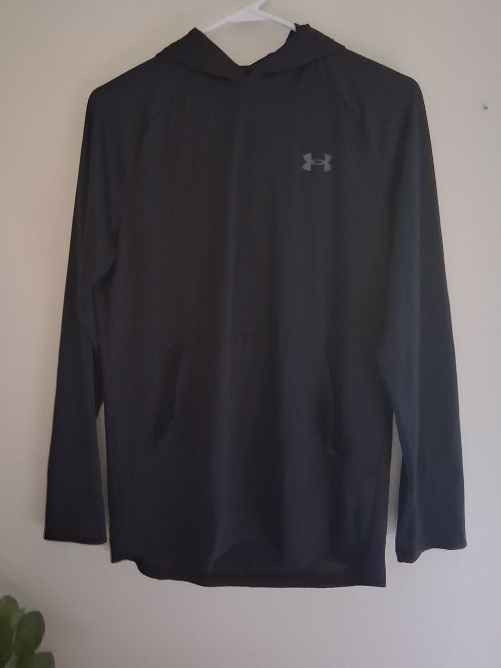 Under Armour Unisex Black Hooded Performance Top with Reflective Logo
